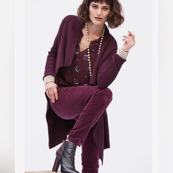 Cabi burgundy bouquet blouse size XS - Picture 4 of 10